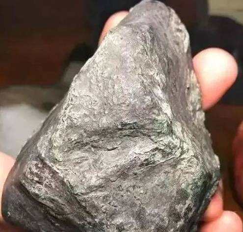 100万缅币在瓦城淘的翡翠原石，切开后满心欢喜，下一个就是你！
