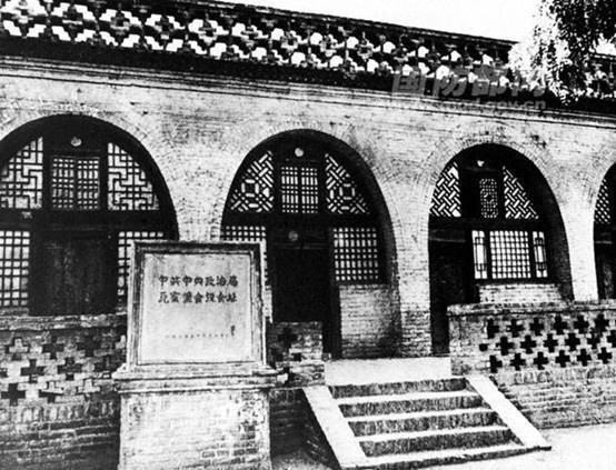 王立华:林彪、彭德怀都反对,毛泽东何以赌上红军全部家底,决意东征?