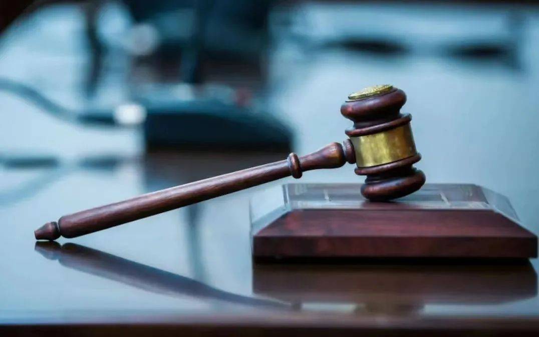 团伙强迫不满14周岁幼女卖淫,两嫖客涉嫌强奸罪受审