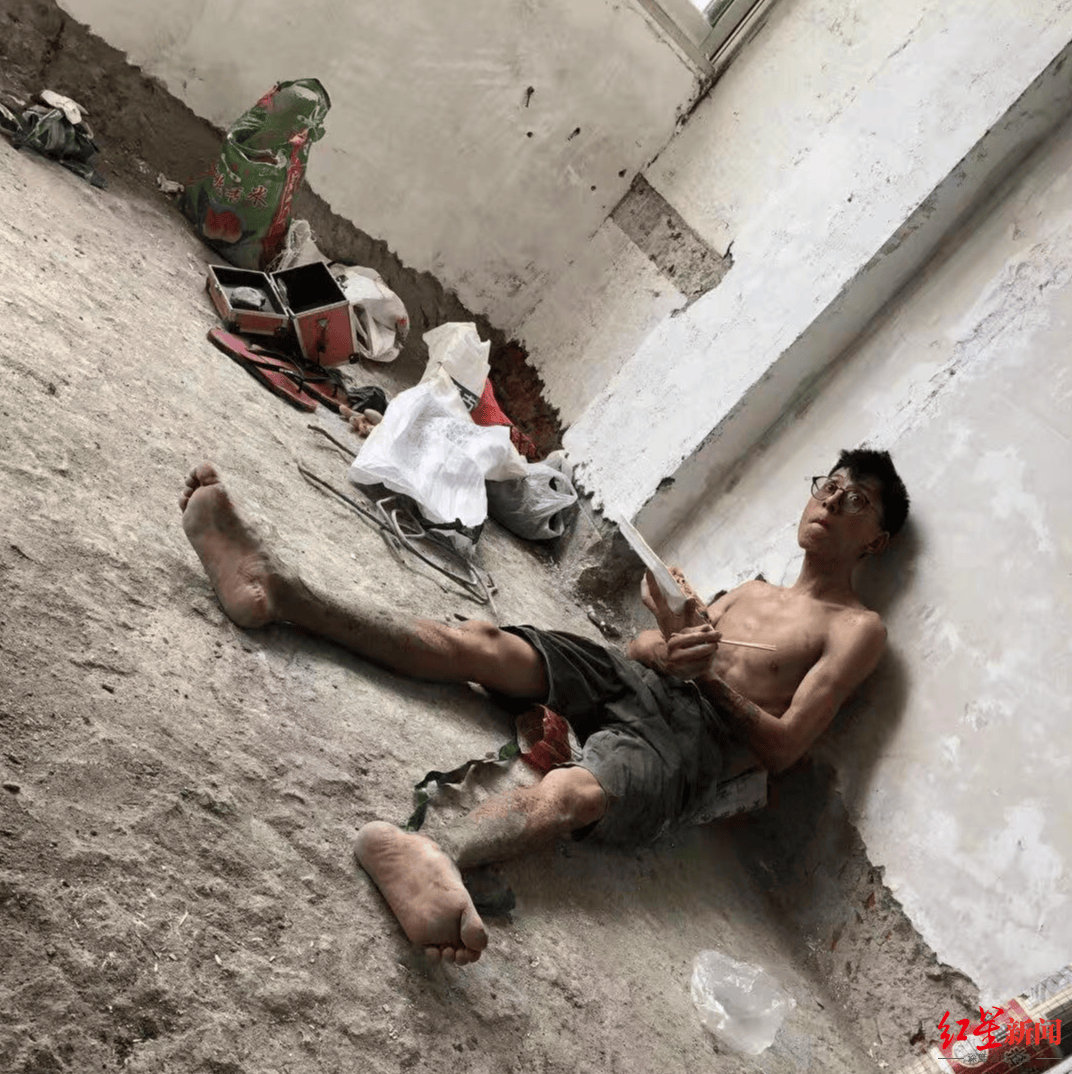 小伙搬砖9年攒200万,修别墅买车:宁愿不要这些钱,若时间倒流想好好读书