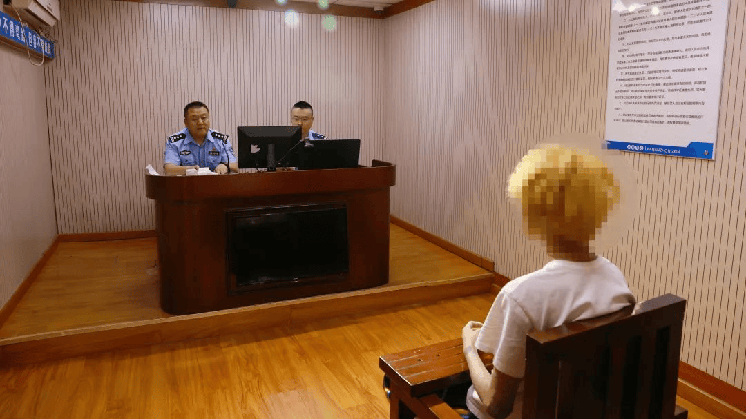 加油站内砸车打人,23名嫌疑人被临沂警方抓获