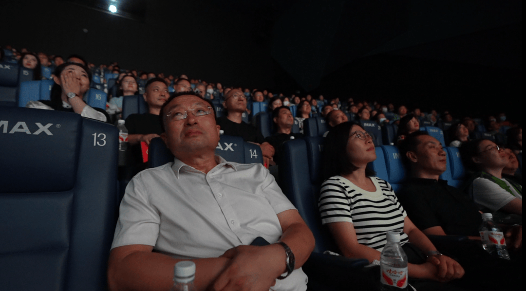 王亚平带你解锁《窗外是蓝星》里的“山东特产”