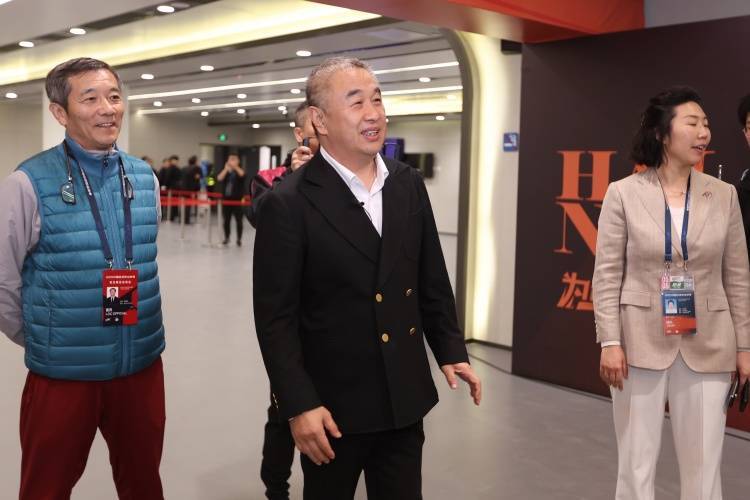 足球报:青岛海牛今年仅获政府2000万支持,其余开支几乎全靠招商