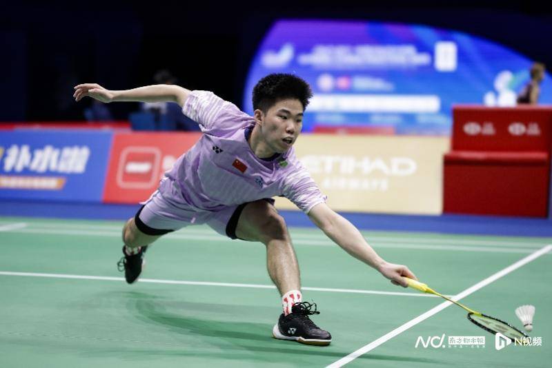 中国羽毛球大师赛于深圳开拍,国羽首日7战4胜