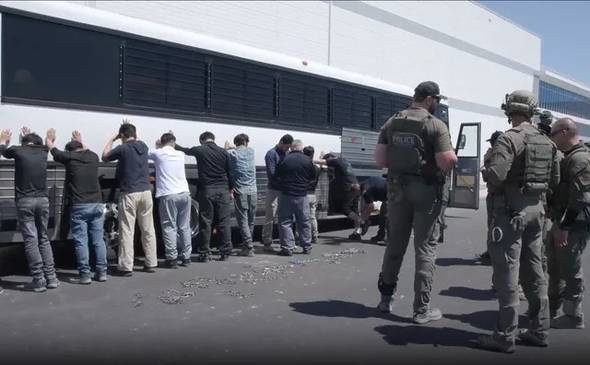 金钟:一旦特朗普掌握了这个“撒手锏”,影响将远超议息会议决策