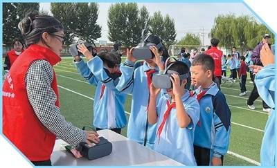 让“科普之翼”越来越有力(弘扬科学家精神·关注科普月)