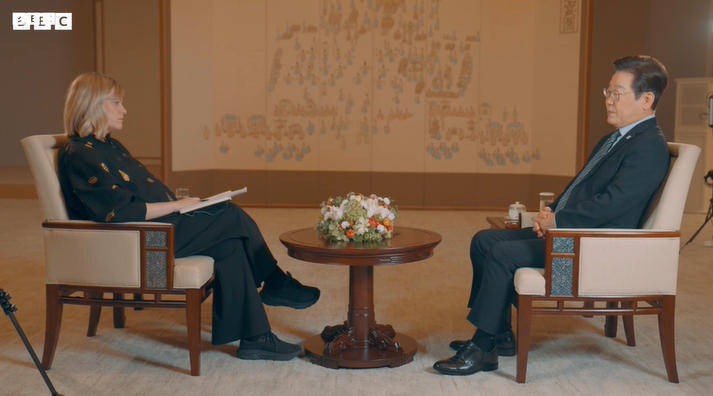 韩国总统李在明声称:看到中俄朝走近,我们很难做