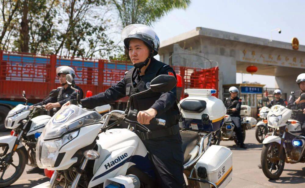 “看到妈妈46个未接来电,心像被重锤击中”