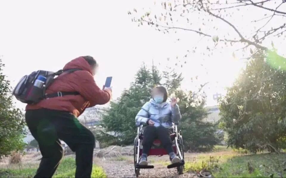 28岁妻子突发罕见病全身瘫痪,丈夫哄骗卖婚房携款失踪,检方强势介入