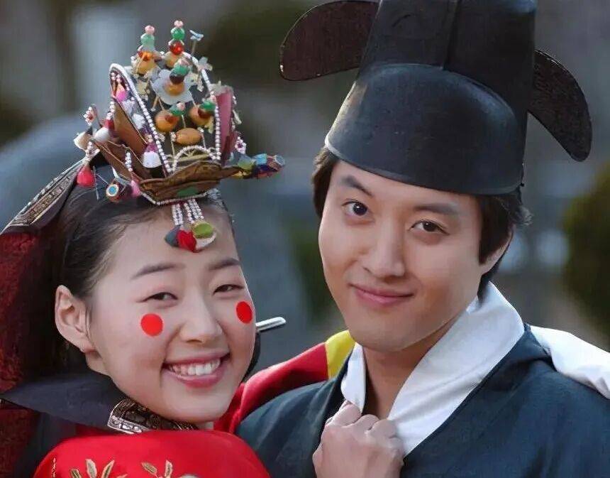 知名男演员自曝患罕见病,“连呼吸都痛”