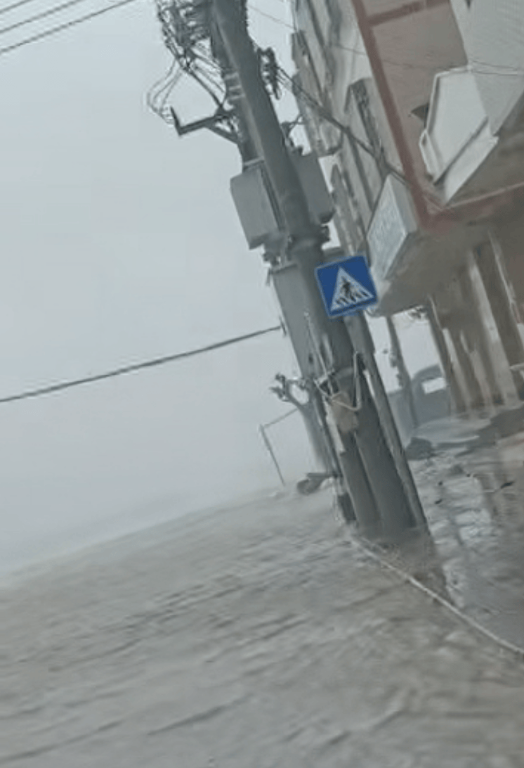 突发!海水倒灌,涌上路面,多地紧急宣布"五停"!又有新台风生成