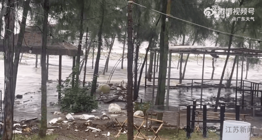 突发!海水倒灌,涌上路面,多地紧急宣布"五停"!又有新台风生成