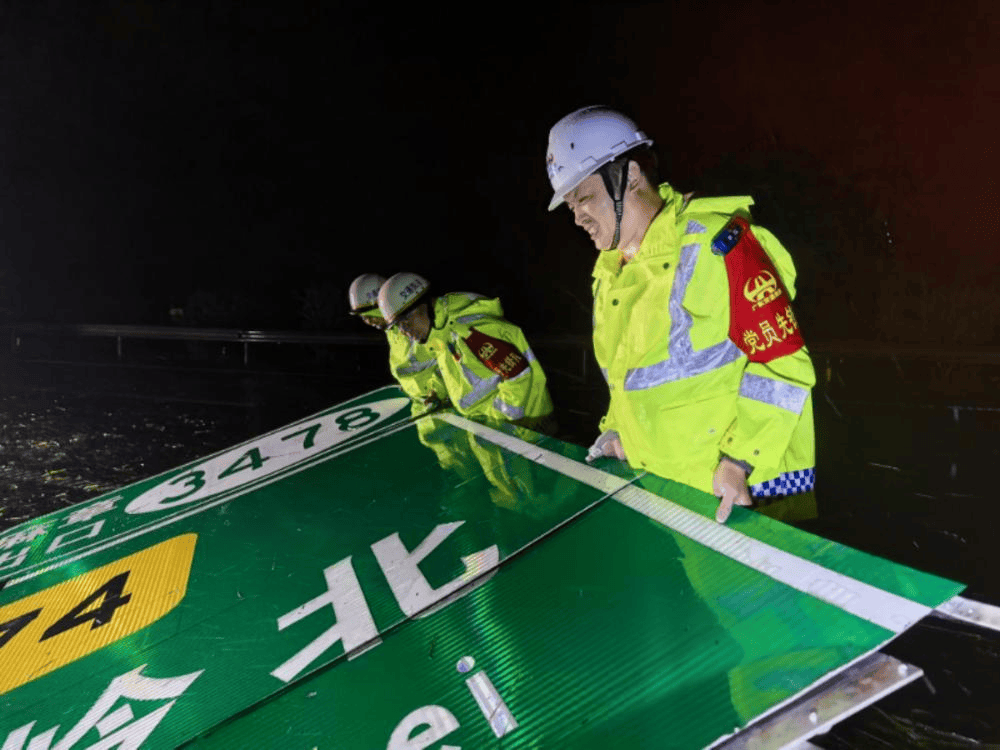 全力抢通中秋团圆路,粤西14条受台风影响高速解封