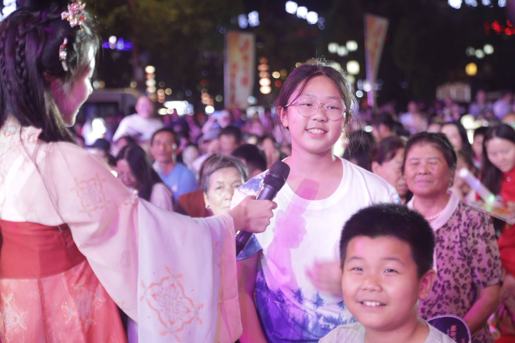月映火塘 悦唱荔波!这场中秋音乐晚会点燃团圆夜