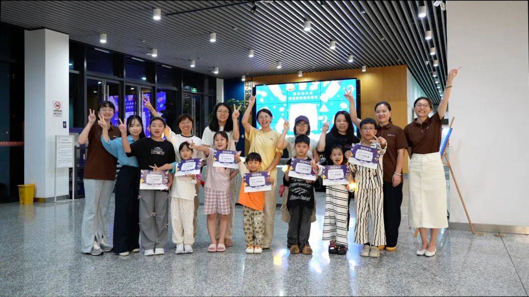 金坛图书馆国庆中秋活动精彩回顾 | 举国同欢庆,月满聚中秋