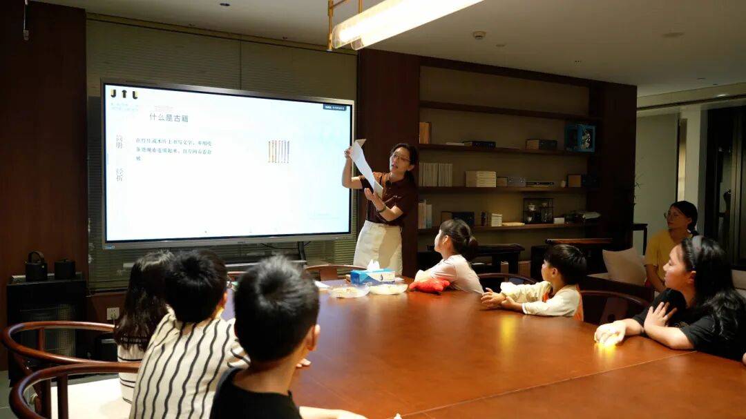 金坛图书馆国庆中秋活动精彩回顾 | 举国同欢庆,月满聚中秋