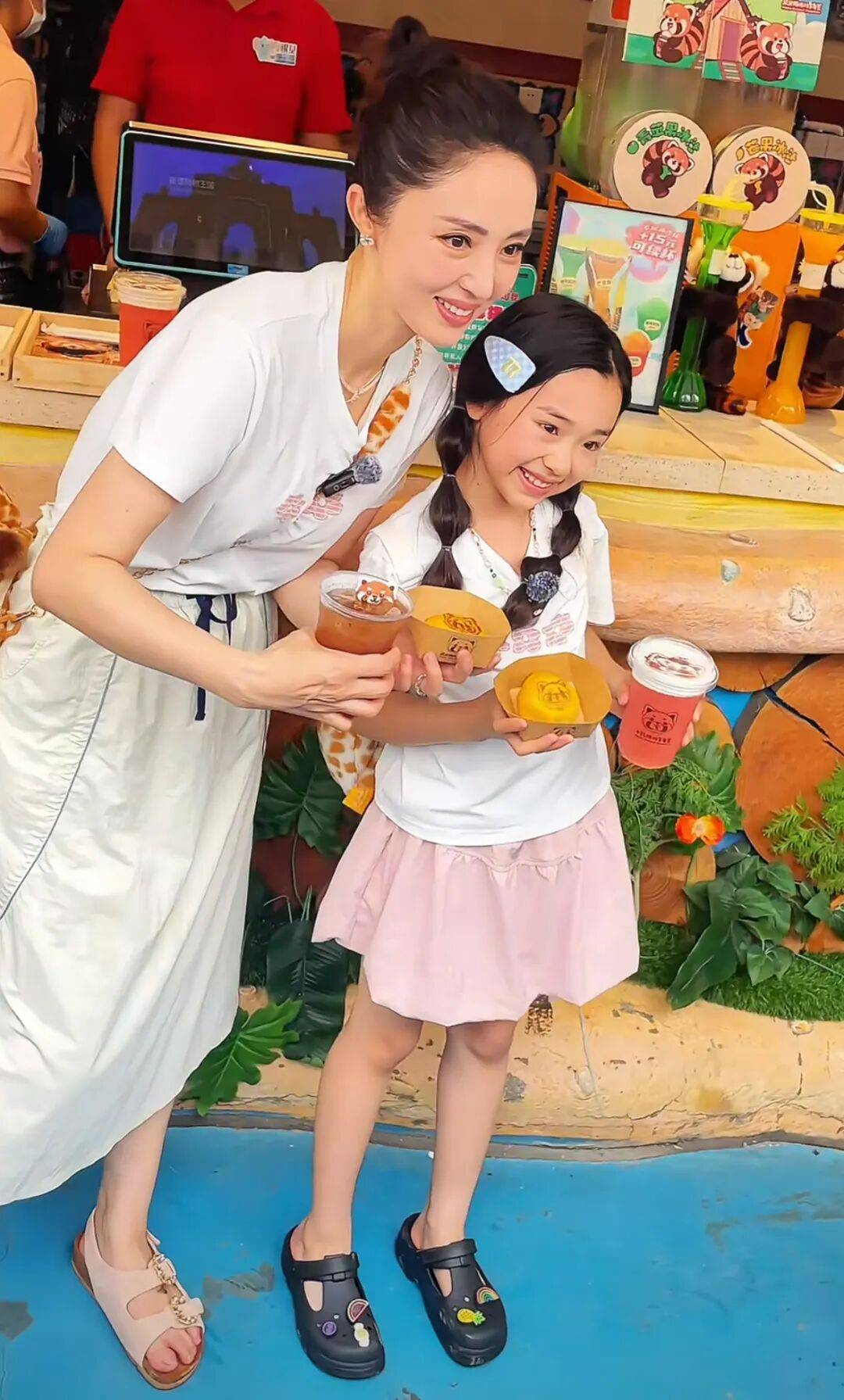 9岁小酒窝,大大方方成顶流