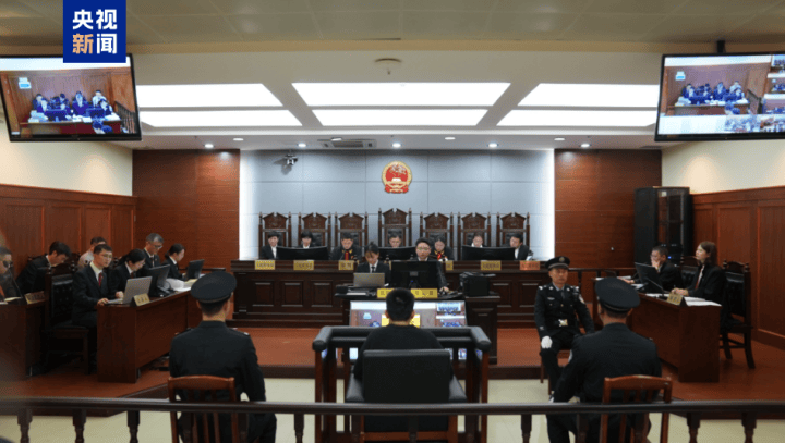 “司机泄愤撞死一家三口”,逝者家属最新发声