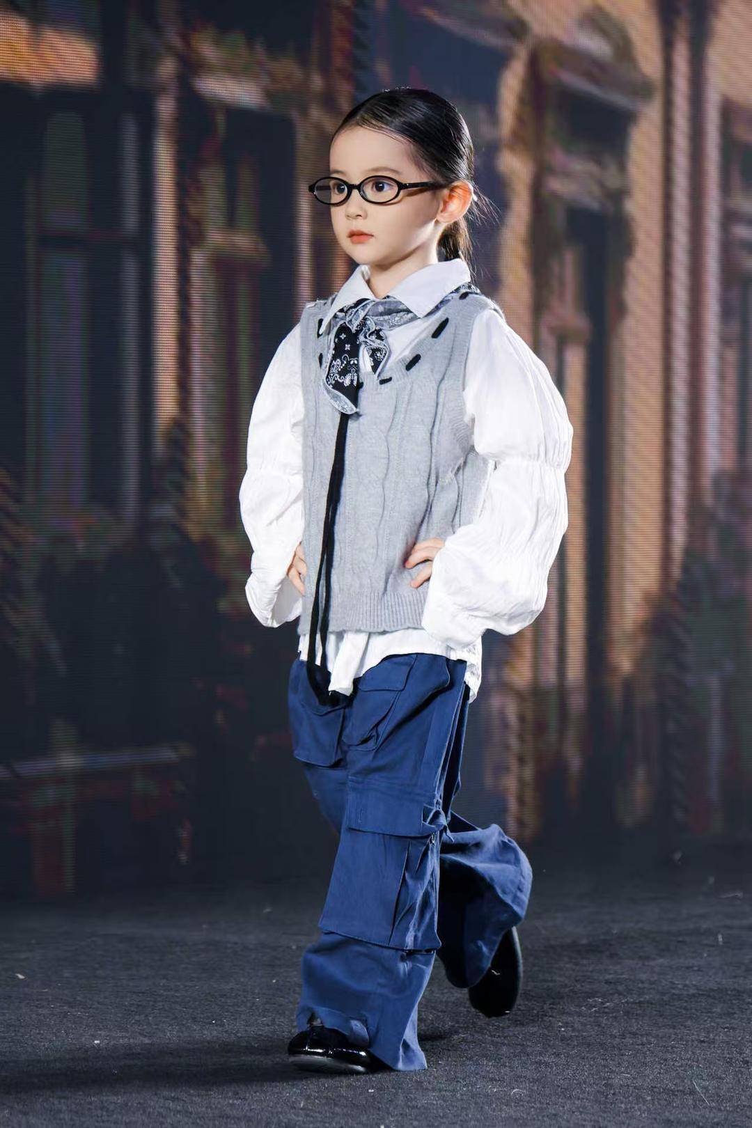 非遗惊艳、萌娃抢镜、大码模特出圈!南京国际时尚周看点太密