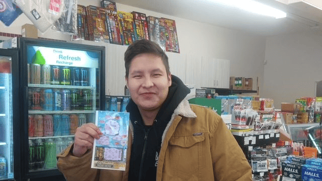 加拿大一男子中了100万美元后失踪,家人发现他的车内有血迹