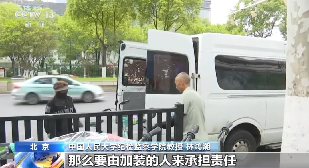 看着都疼!上海街头一男子突然求助:10岁女儿被死死卡住!这个行为太危险→