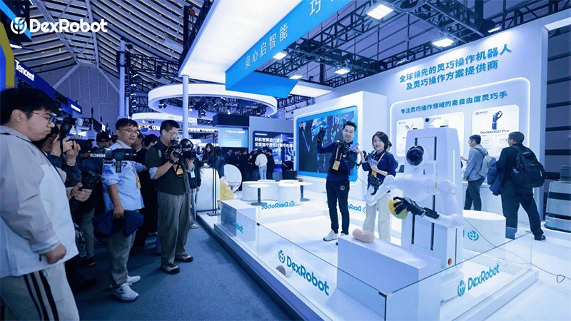 小鹏特斯拉头疼的“灵巧手”难题,被灵巧智能突破