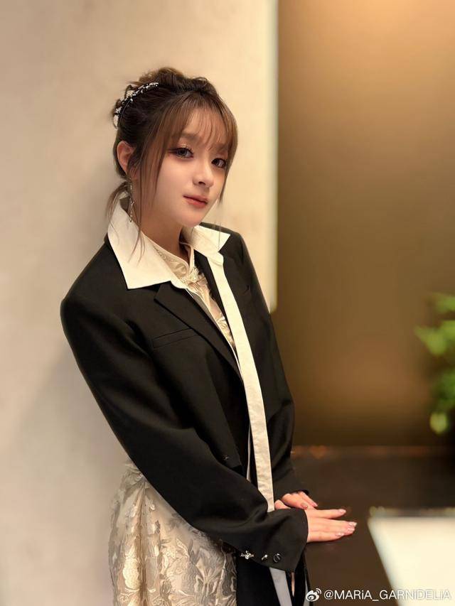 美依礼芽回应“永远支持一个中国” ,本人称发文后受到各种压力