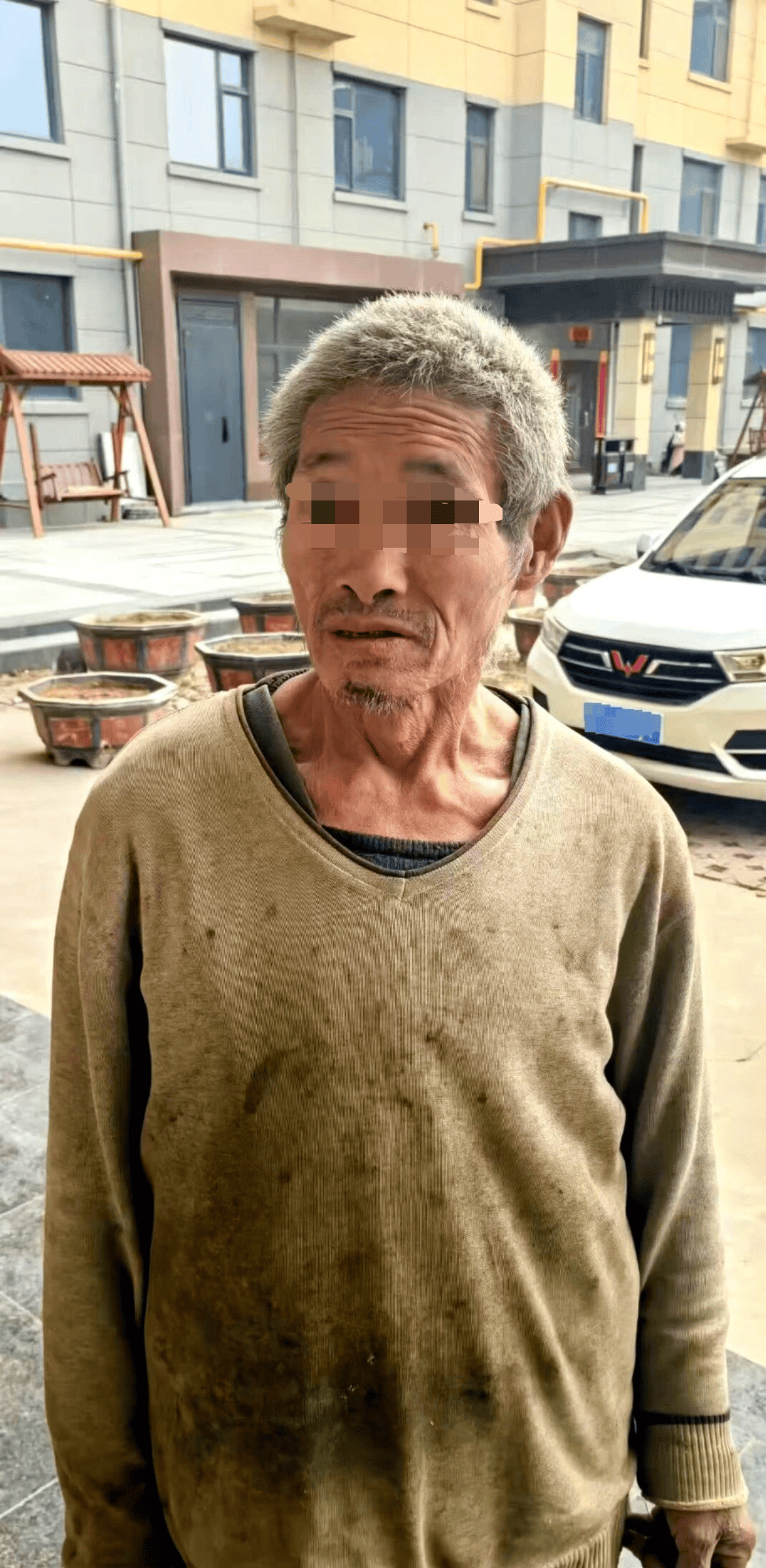 男子一次性收到11年工资38万元,老板曾辩称“路遇乞讨好心收留,属自愿劳动”