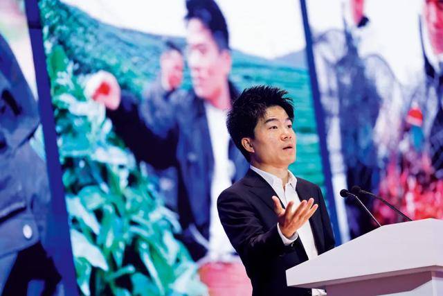 董宇辉:别再送钱了