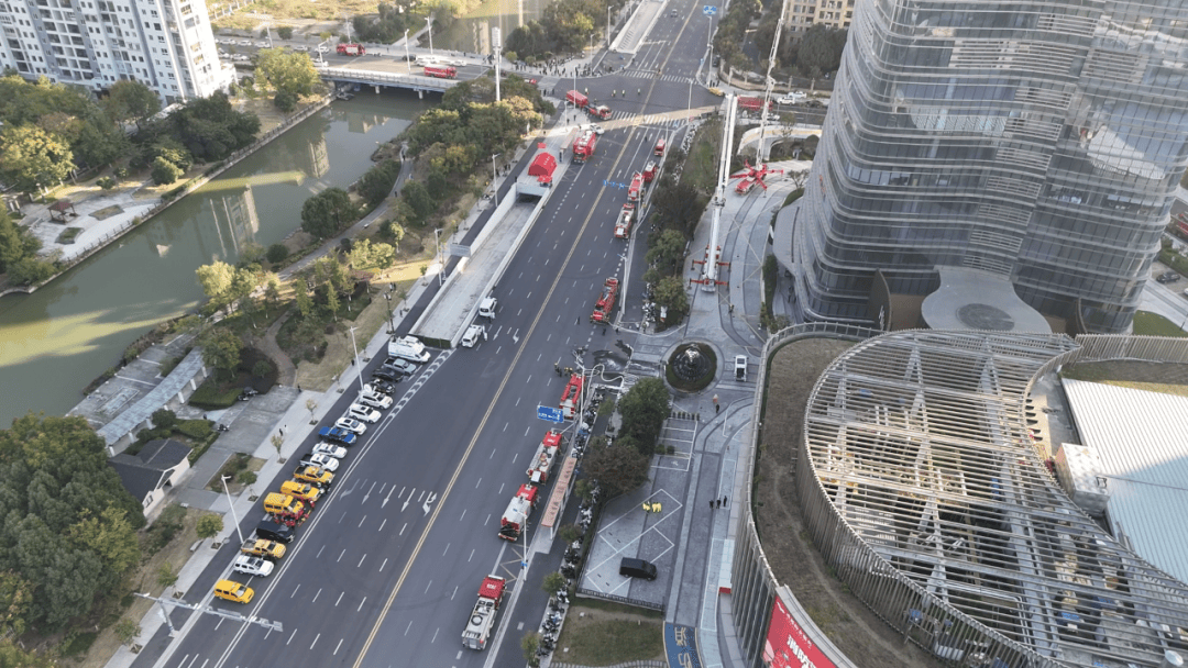 直击339米温州第一高楼“灭火救援现场”,多部门紧急联动“以练促战”!