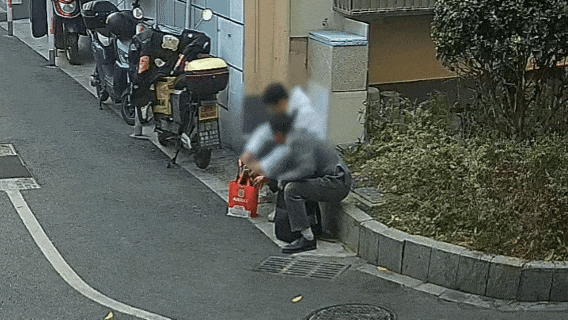 上门取走19万元,杭州一西装革履“金融专员”被抓!在高速服务区被抓,车上塞满现金