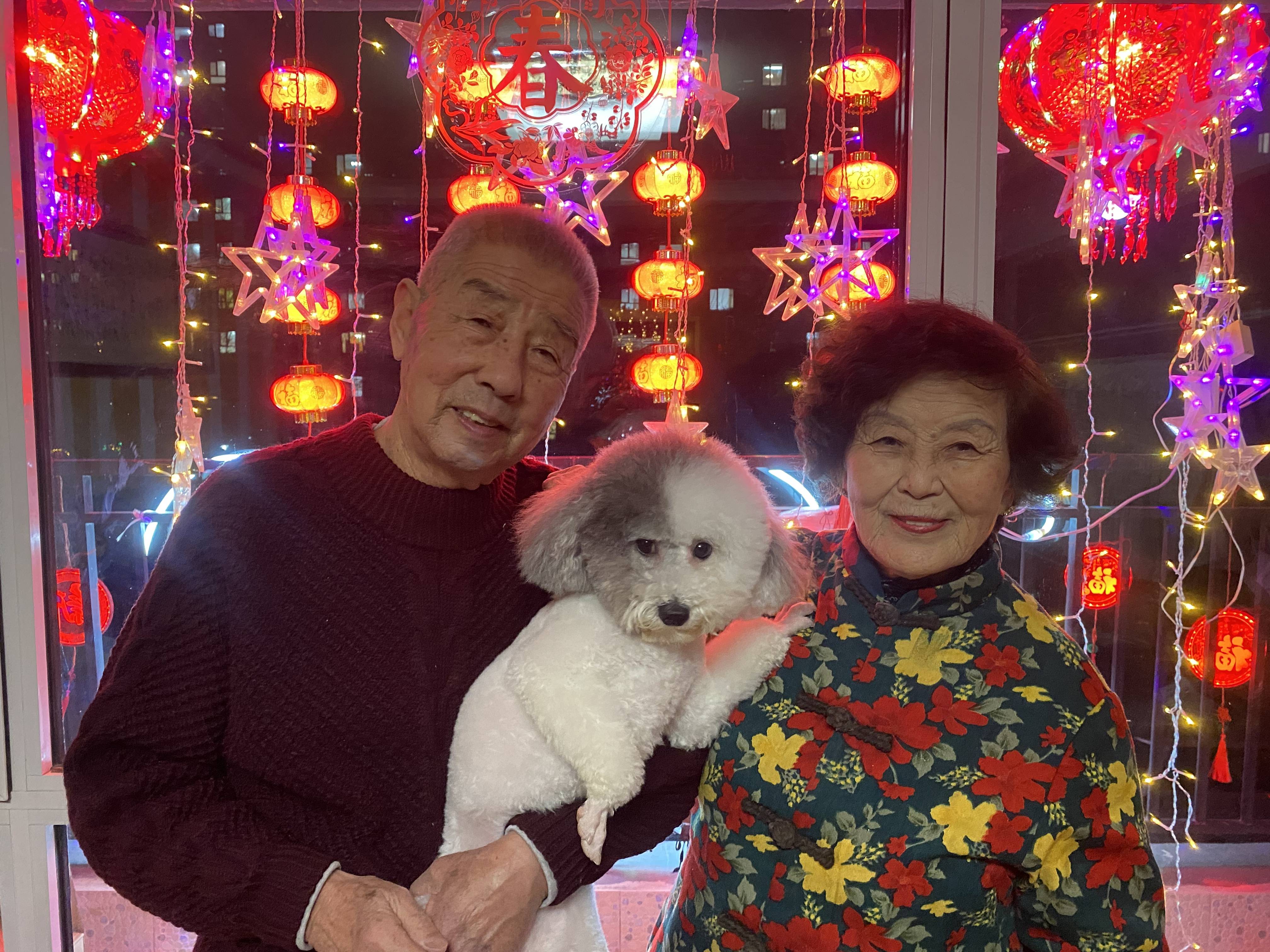 女子晒照对比奶奶自爷爷去世9个月后变化:再也不是时髦的老太太了,评论区泪目