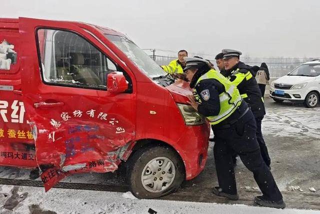 外交部发言人毛宁点赞山东德州交警!