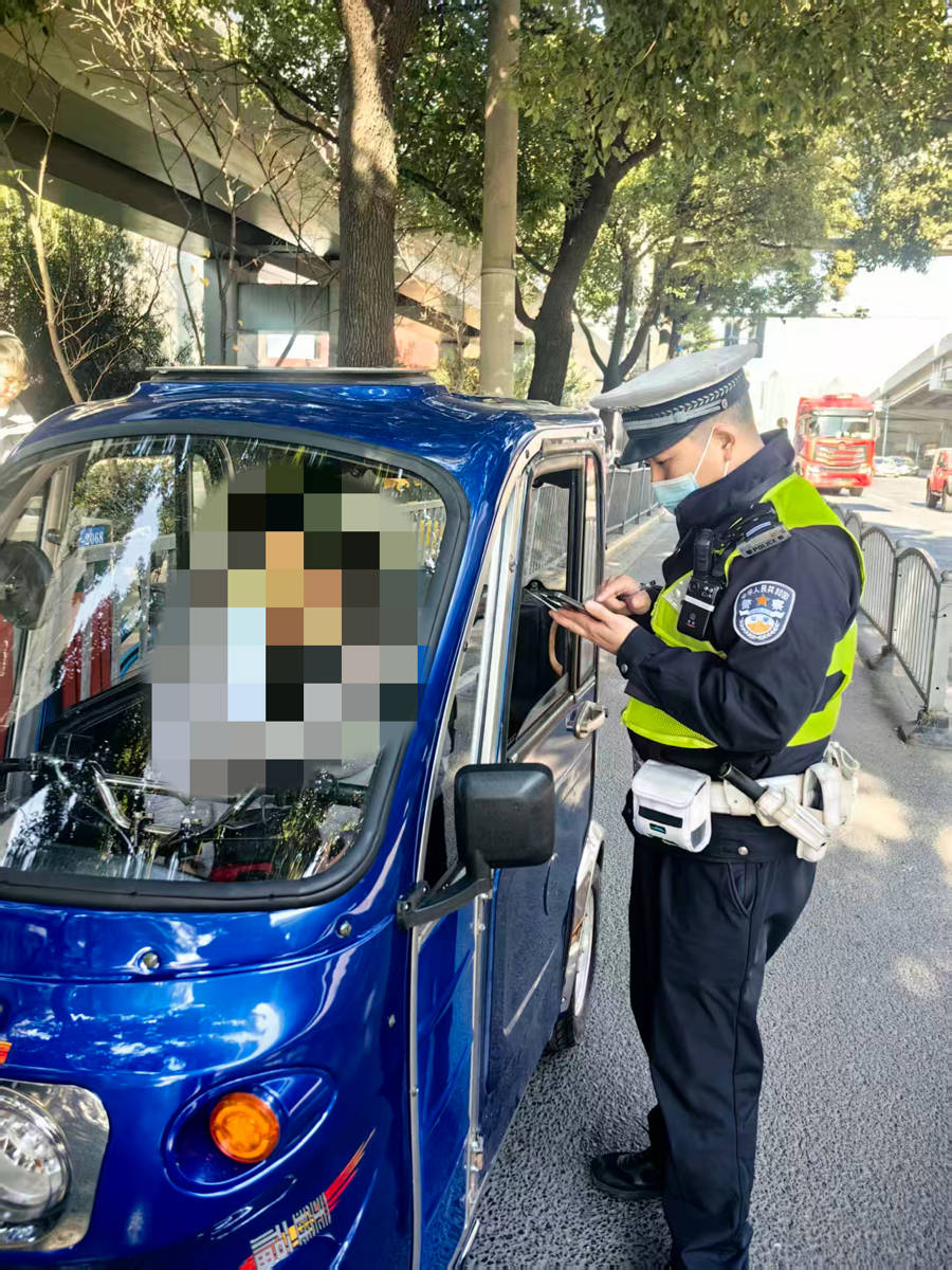 残疾车不得载人,“老头乐”不得上路:上海正在严查相关交通违法行为